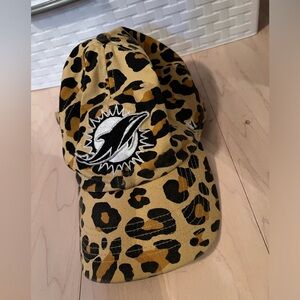 Women’s Leopard Miami Dolphins Hat